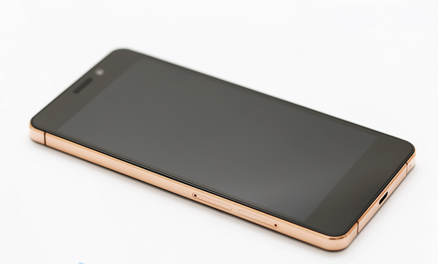 Thiết kế Mobiistar Prime X