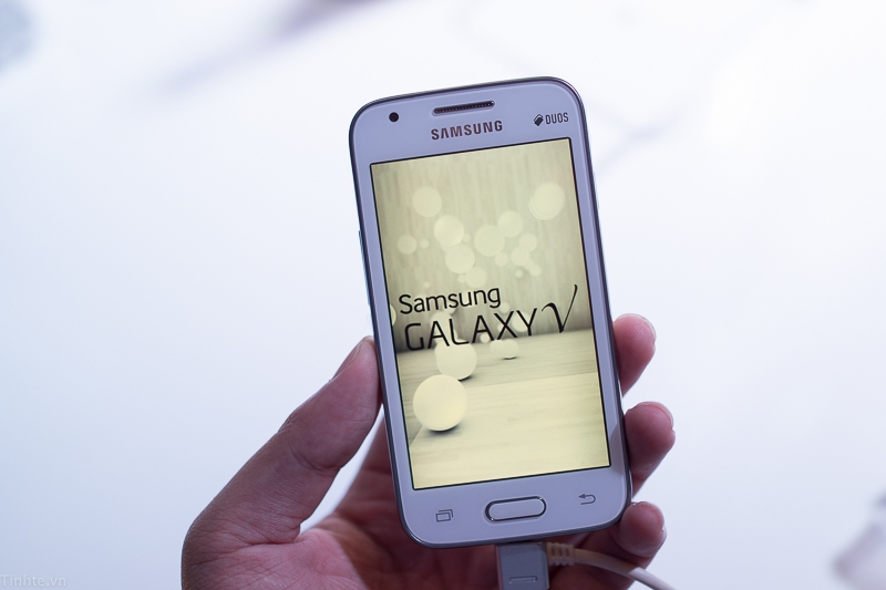 Thiết kế Samsung Galaxy V