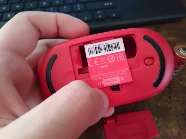 Thiết kế Microsoft Wireless Mobile Mouse 1850