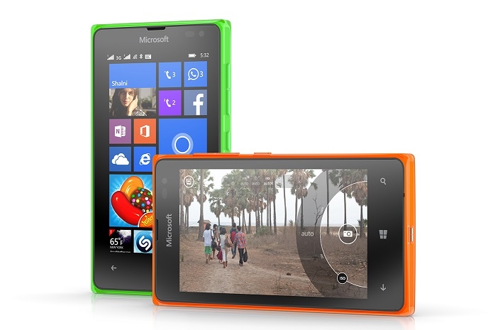 Màn hình cảm ứng đa điểm 4 inch tuyệt vời trên Microsoft Lumia 532