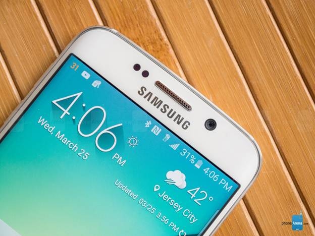màn hình với mật độ điểm ảnh 577ppi của Samsung Galaxy S6 Edge