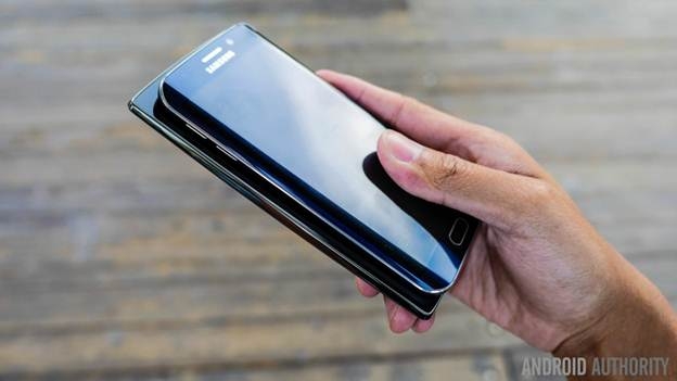 LG G4 và Samsung Galaxy S6 Edge