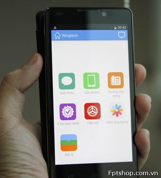 Wing P4000 có màn hình HD 5 inch, dung lượng 4.000mAh