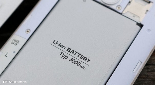 Smartphone có pin rời
