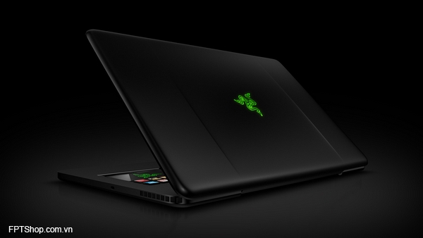 Laptop chơi game 14 inch tốt nhất - Razer Blade (2014)