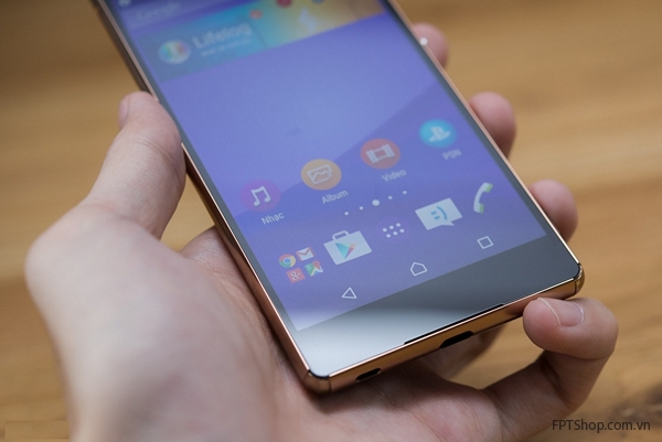 Thiết kế siêu đẹp mắt của Sony Xperia Z3 Plus màu đồng