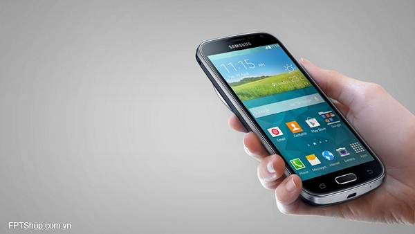 Galaxy K Zoom C110 vẫn sở hữu đầy đủ các tính năng của một smartphone mạnh mẽ