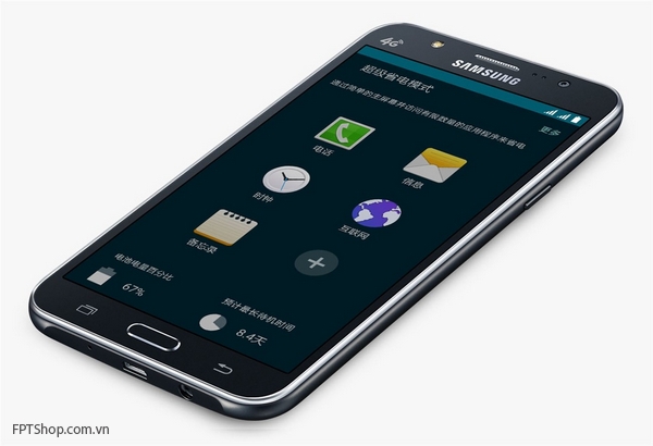 Galaxy J5 và Galaxy J7 có thiết kế giống nhau và chỉ khác nhau về cấu hình