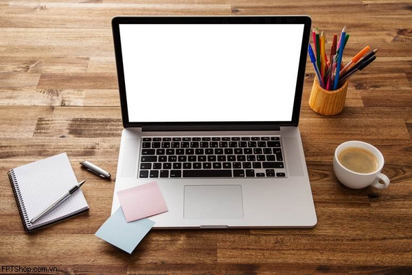 sử dụng laptop có thể gây vô sinh
