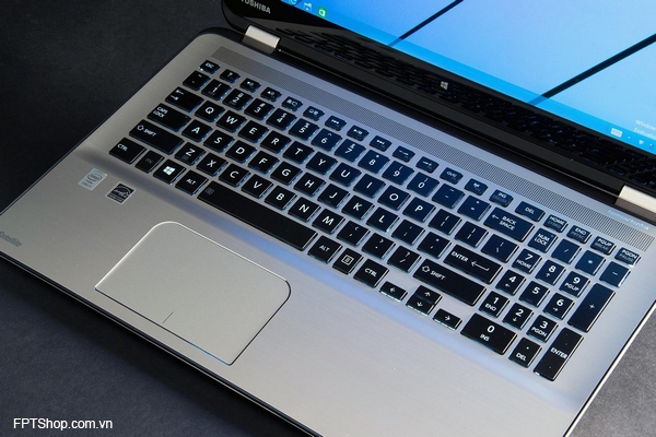 Radius 15 có giái khởi điểm 842 USD