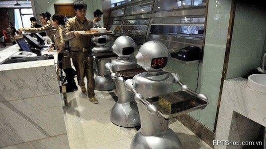 Robot
