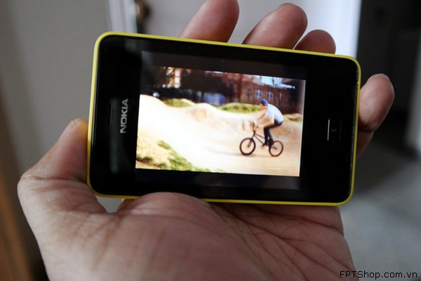 Camera Nokia Asha 501