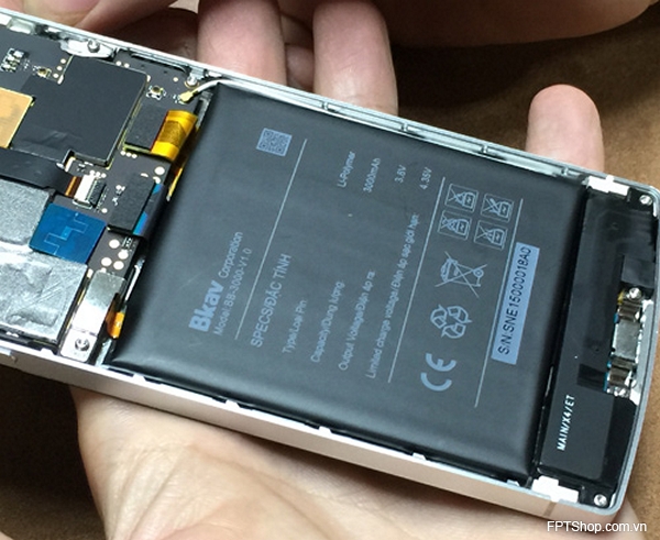 phần cứng bên trong chiếc Bphone bản thương mại
