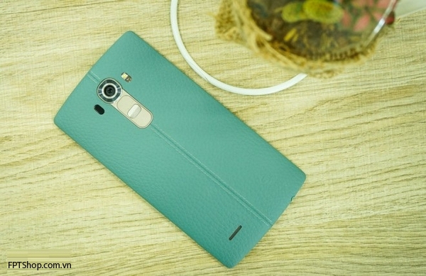 LG G4 và Xperia Z4 phiên bản xanh ngọc