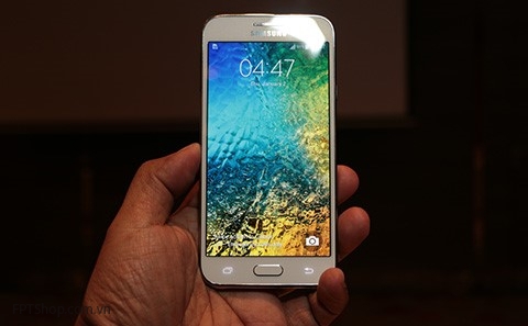 Đánh giá máy ảnh Galaxy E5