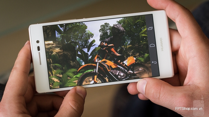 Camera phía sau của Huawei Ascend P7 lên tới 13 Megapixel