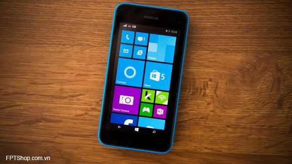 Màn hình của Lumia 530 có màu sắc khá tốt