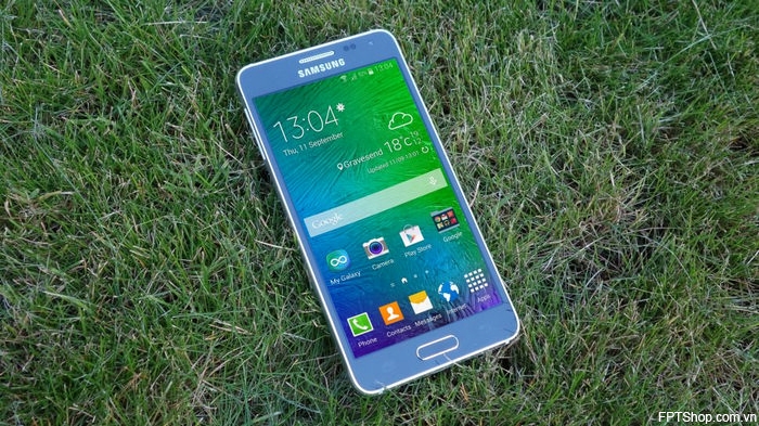 Man hinh Galaxy Alpha
