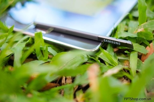 Samsung Galaxy Tab A có trợ thủ đắc lực là chiếc bút S Pen