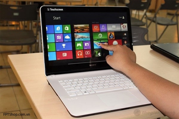 Laptop màn hình cảm ứng