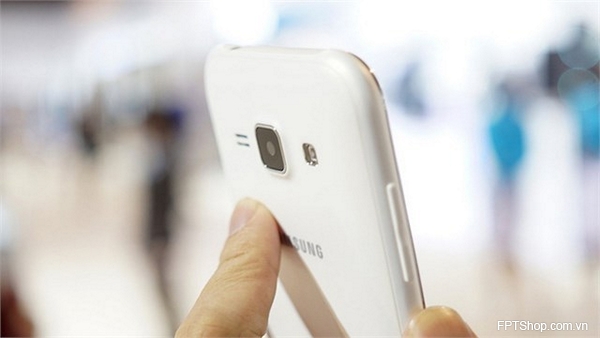 thiết kế ấn tượng trên Samsung Galaxy J5