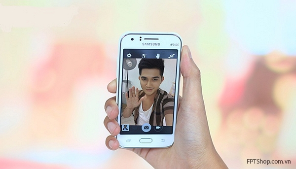 Cảm nhận thiết kế ấn tượng của Samsung Galaxy J1 qua loạt ảnh trên tay