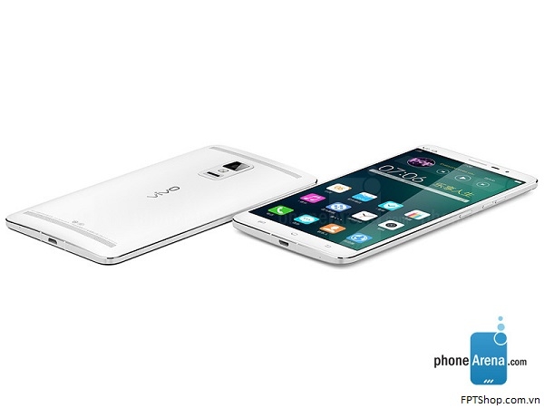 Smartphone màn hình QHD đầu tiên