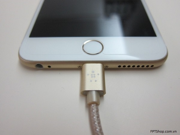 tương lai iphone không có cổng sạc
