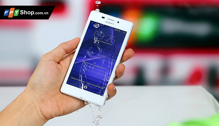 Smartphone Sony Xperia M2 Aqua (giá 6,99 triệu đồng)