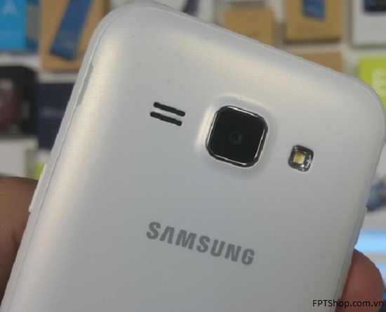 camera trên galaxy j1