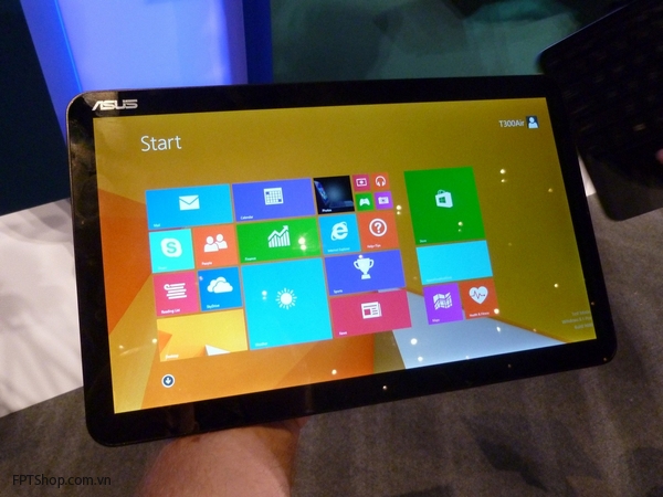 Ưu điểm của laptop lai máy tính bảng Transformer Book T300 Chi