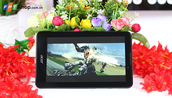 trên tay Acer A1-713