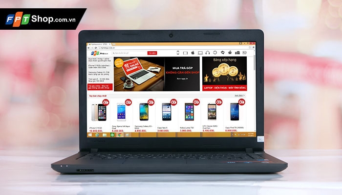 IdeaPad 100–14IBY cũng được trang bị màn hình kích thước tương đương đối thủ