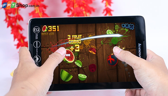 Trải nghiệm đã hơn trên màn hình rộng của Lenovo A5500 3G
