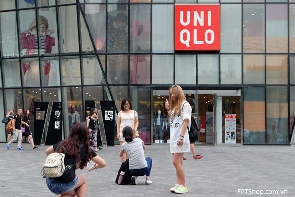 Khách hàng Uniqlo tăng đột biến chỉ để chụp ảnh