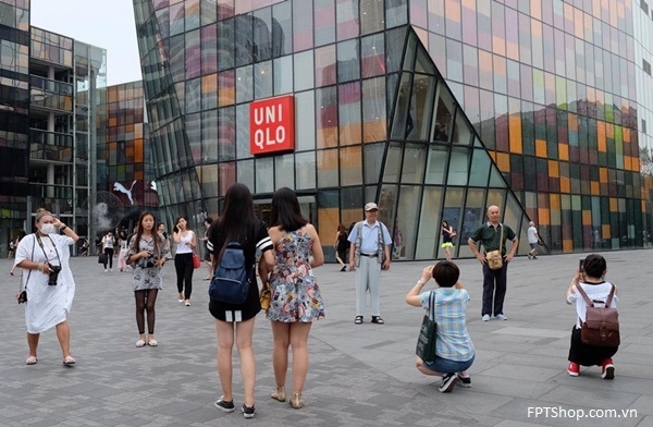 Khách hàng Uniqlo tăng đột biến chỉ để chụp ảnh