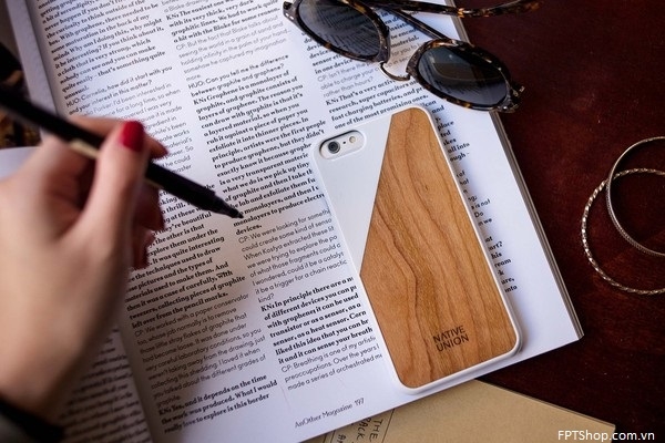 Native Union CLIC Wood iPhone Case
