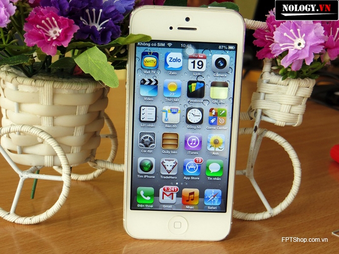 Smartphone iPhone 5 đã qua sử dụng (giá bán 4,8 triệu đồng)