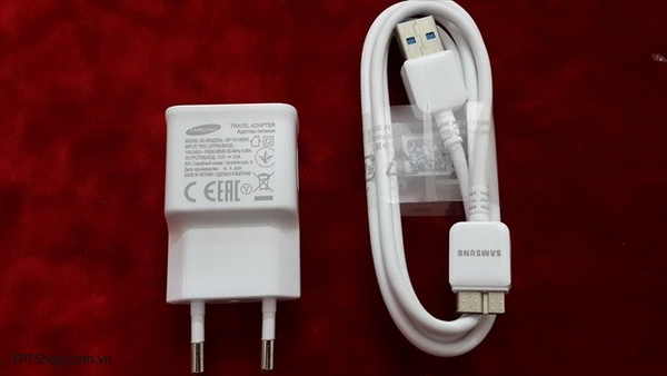 Phân biệt sạc không chính hãng và sạc bên thứ 3