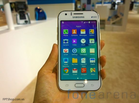 Galaxy J1 là sản phẩm giá rẻ chất lượng của Samsung