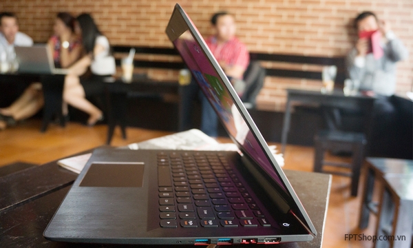 Màn hình trên Lenovo U41