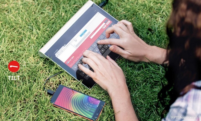 Lenovo Yoga 2 830 và Galaxy Tab 4 10.1 cùng sở hữu màn hình cảm ứng điện dung đa điểm