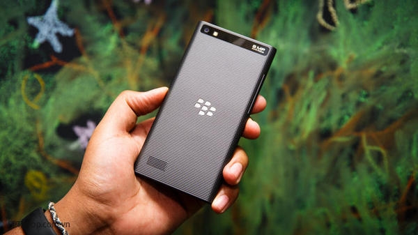 Màn hình khá sắc nét