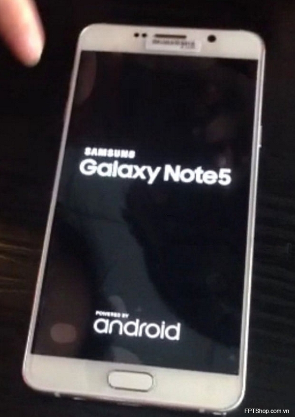 Galaxy Note 5 sở hữu thiết kế đẹp và nhiều tính năng nâng cấp ấn tượng