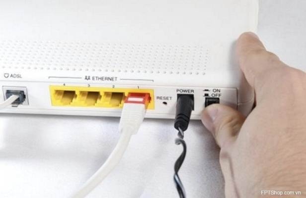 Khởi động lại bộ phát Wi-Fi