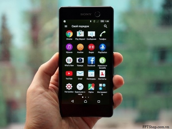 Sony Xperia M5 nhỏ mà khỏe