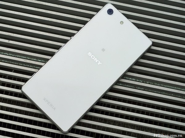 Sony Xperia M5