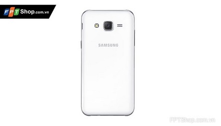 Chụp hình đẳng cấp với camera 13MP/5MP