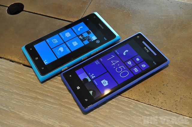 lumia 820 và htc 8x