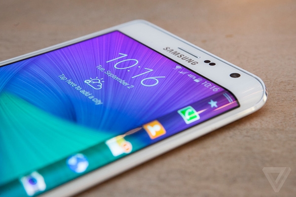 điện thoại 2 màn hình Samsung Galaxy Note Edge
